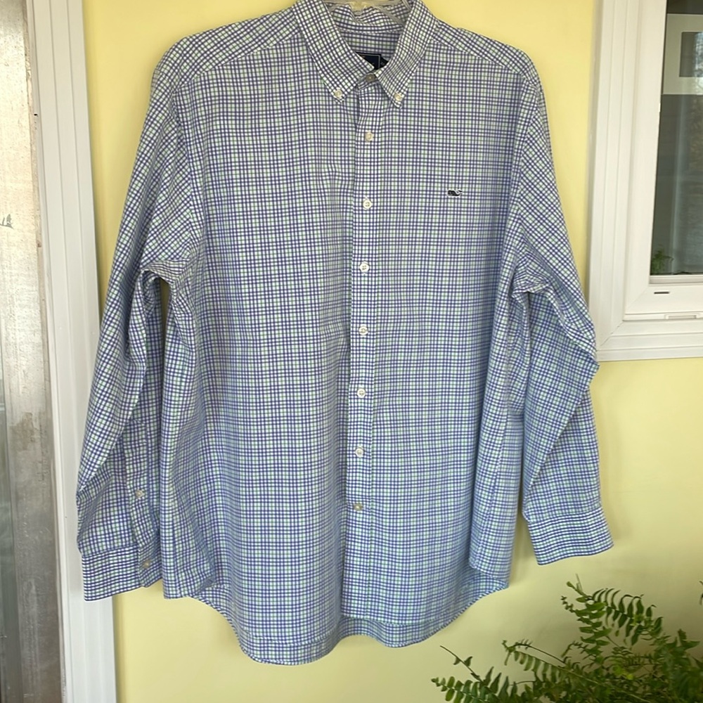 Vineyard Vines Button Down XXL
